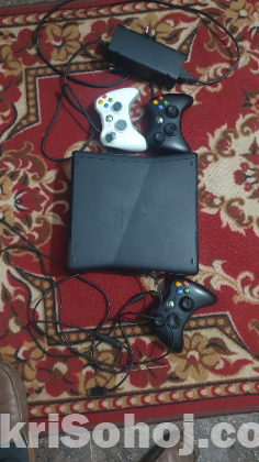 Xbox 360 with 3 controller